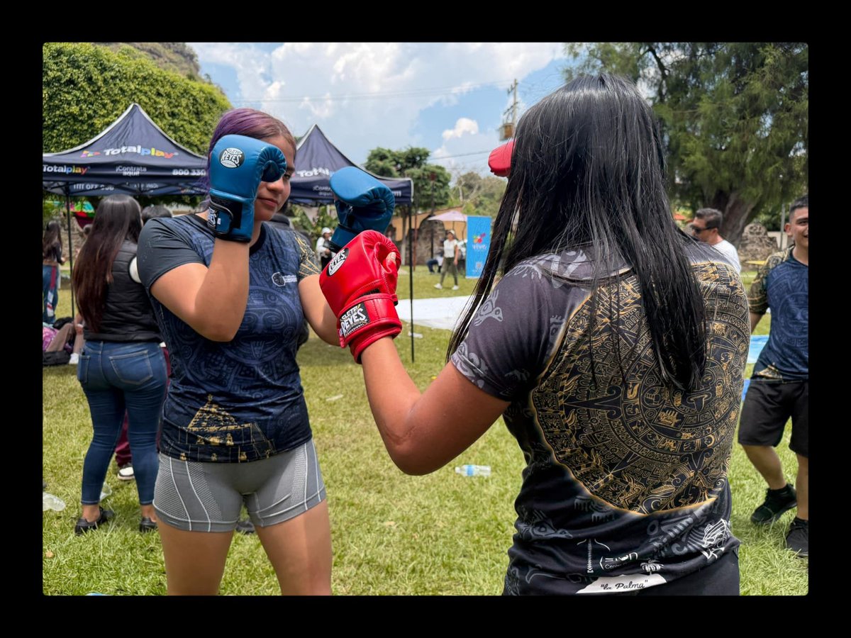Vive_Oficial's tweet photo. El entrenamiento, la perseverancia y la disciplina son la base del éxito, así podrás encontrar tu espíritu de campeón. 🥊
.
#ViveSinDrogas
#ComunidadVSD
#RallyAzteca https://t.co/hGLgxwgCkt