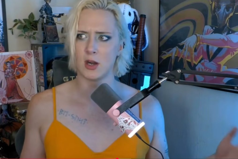 Bre_Hive's tweet photo. Accidently paused @DomainDead in the perfect reaction shot. https://t.co/NJ92AzsAWQ