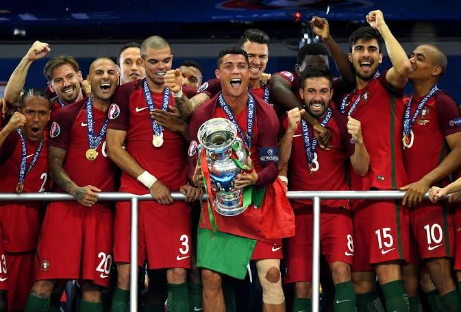 specialFIFA5's tweet photo. @Cristiano @selecaoportugal You are the real winner in football, and with you, the game ends, Cristiano Ronaldo https://t.co/rUbqQyJF4l