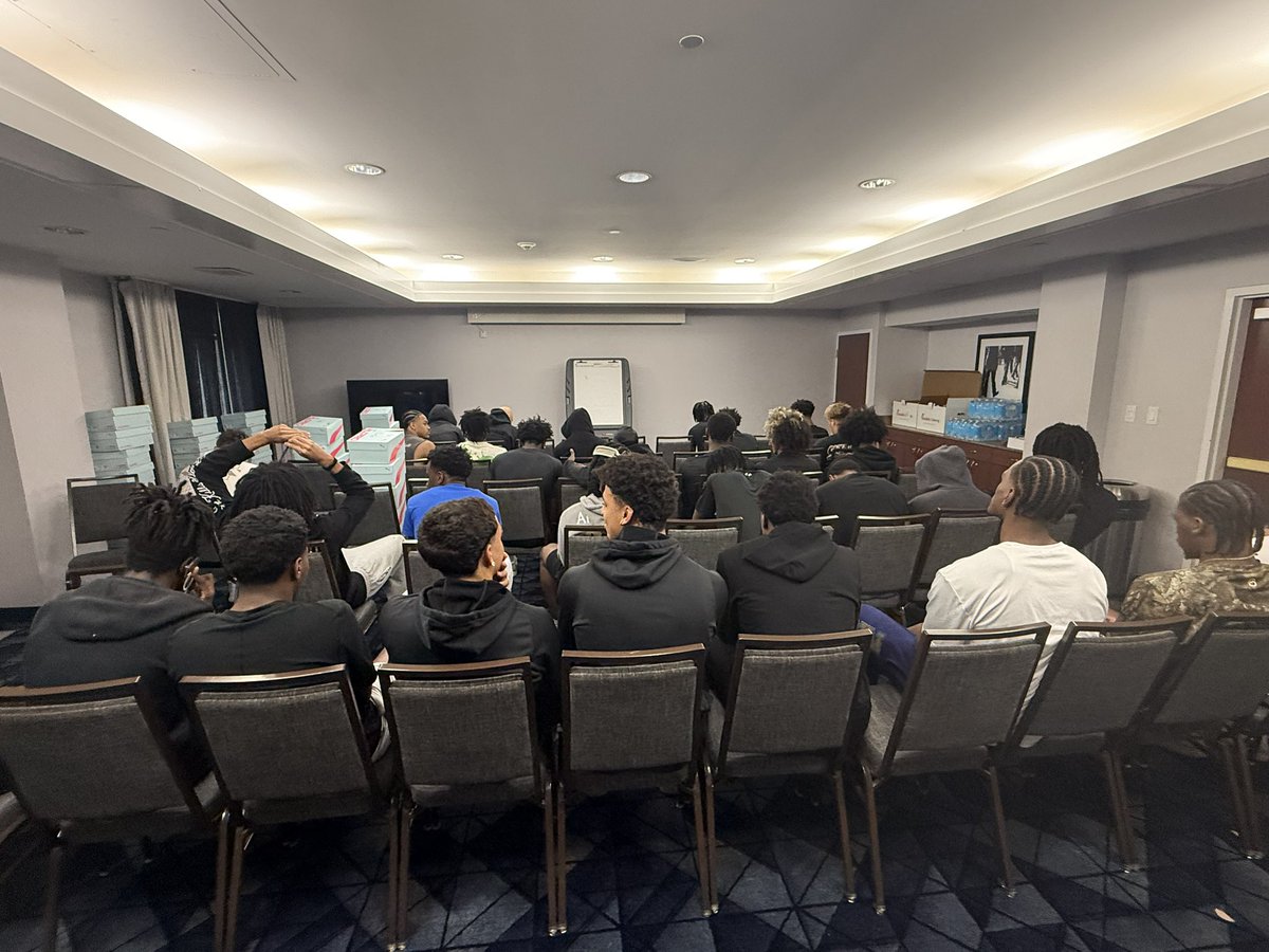 JUCOadvocate's tweet photo. JA48….MEETING TIME!!! https://t.co/PzlLi1sLea