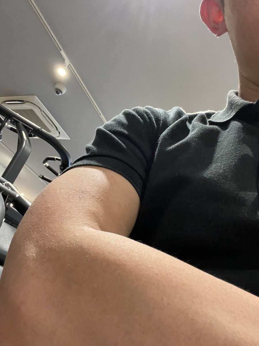 iyashiyuga's tweet photo. ジムで筋トレ💪

自身の健康維持と
お客様に喜んで施術を受けて頂くために
がんばります^ ^ https://t.co/FP9FtBGZrA