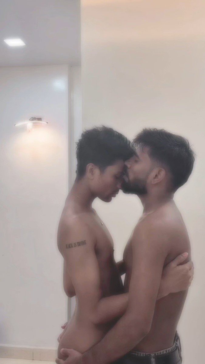 flexsoum's tweet photo. Lovely day with Love ❤️ 
#gay https://t.co/OMZh6RGDNP