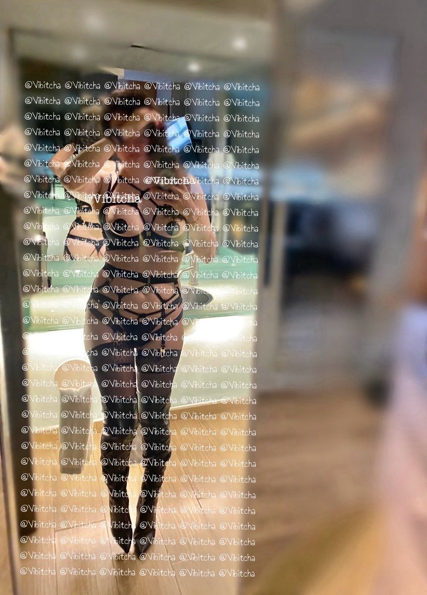 Vibitcha's tweet photo. 🖤 https://t.co/Mby4xB2NNE