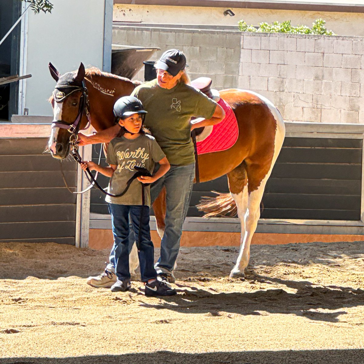 URM's tweet photo. 🐴💙 This week, children from our Downtown LA campus and Angeles House are discovering confidence, courage, and connection at Horses in the Hood Camp at Ride On Therapeutic Horsemanship.

Throughout the week, 12 children are learning how to care for horses, build trust through riding, and experience the healing power of equine therapy. They’re also enjoying teamwork activities, creative crafts, and making unforgettable summer memories together.

Sometimes the greatest lessons come with four legs. From building confidence to learning responsibility and compassion, experiences like these help our children grow in ways that last far beyond camp.
Thank you to Ride On Therapeutic Horsemanship and Horses in the Hood for creating a place where our children can thrive, explore, and simply enjoy being kids.

#unionrescuemission #thewayhome #HorsesInTheHood #RideOnTherapeuticHorsemanship #EquineTherapy #SummerCamp #HopeForChildren #LosAngeles #CommunityPartners #MakingADifference