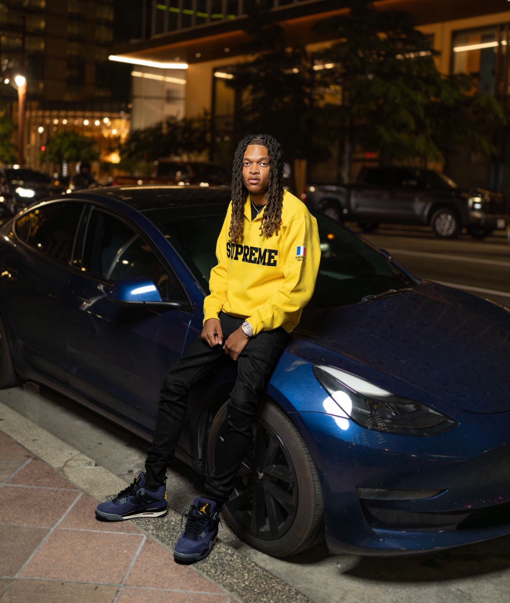 LahEazy's tweet photo. i was broke all i had was my cannon, i couldnβt count on nobody but nick..πͺ #HappyBirthdayToMe #MoreLife https://t.co/pDNBn1W3i3
