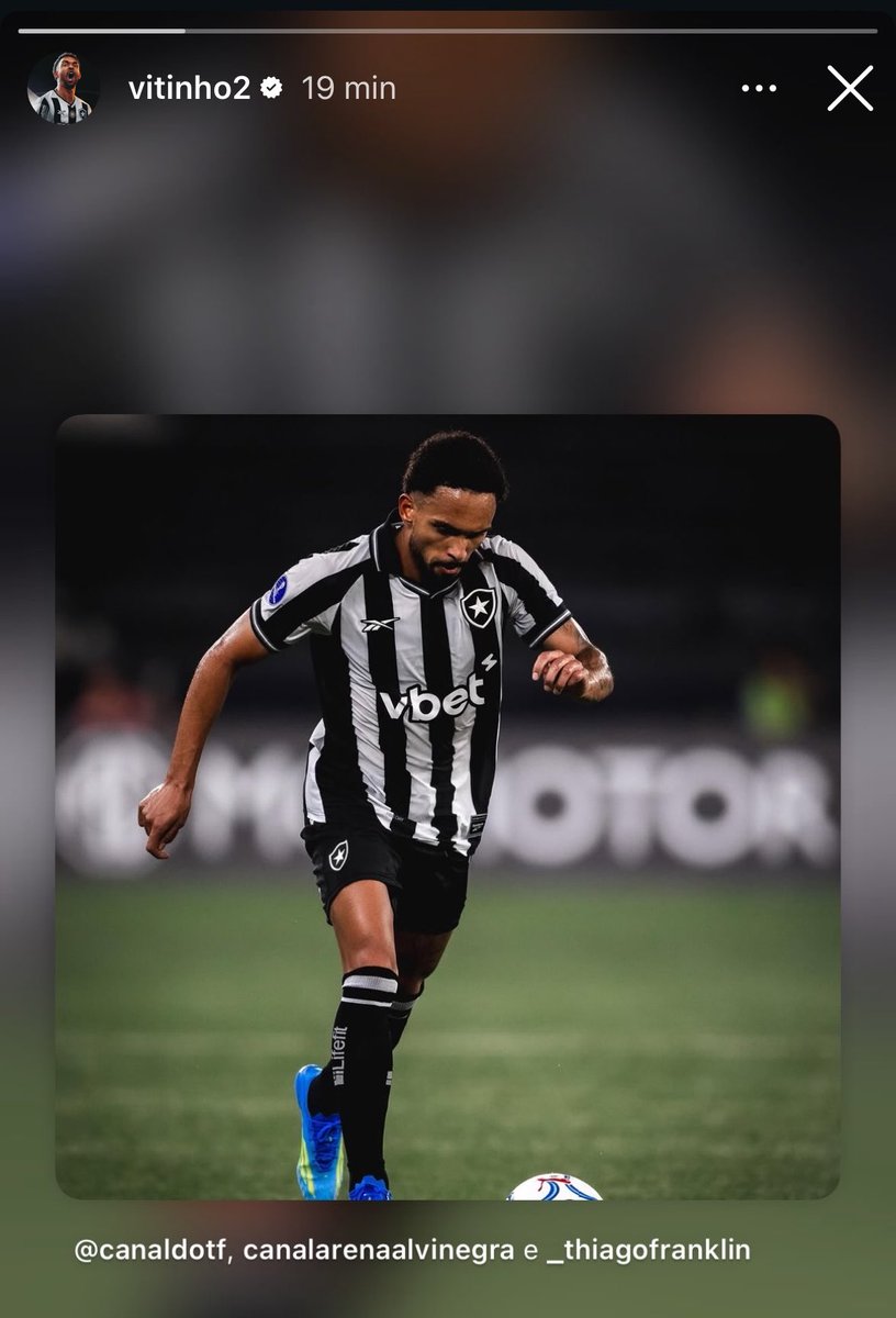 informafogo's tweet photo. Além da nota bem esclarecedora, Vitinho reposta a publicação do TF sobre a situação.

Máximo respeito. 👏 https://t.co/epwEOkRVwa