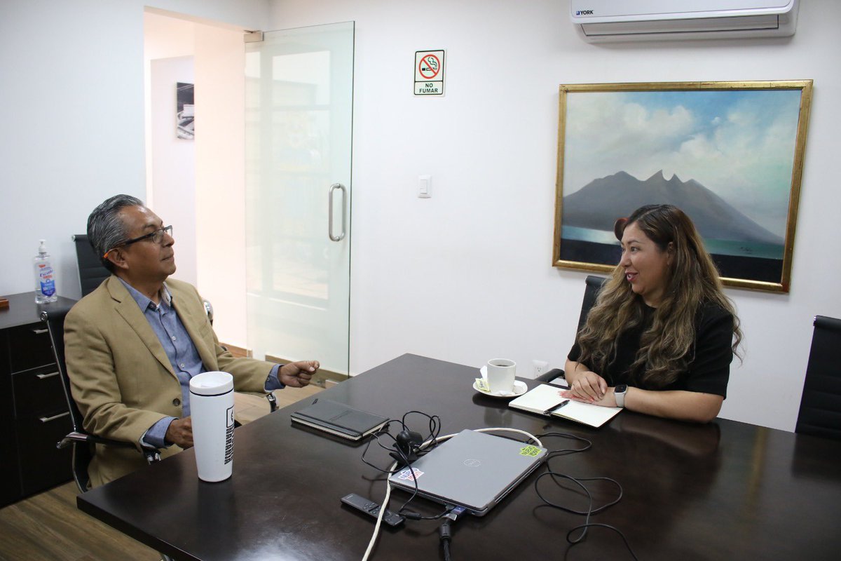 RepreNL_CDMX's tweet photo. Este miércoles, sostuvimos una reunión de acercamiento con la Directora General de LATAM Strategic HUB, Berenice Hernández, para explorar posibilidades de cooperación entre el Gobierno de Nuevo León y esta red empresarial regional e internacional.

Atendieron el encuentro la Coordinación General de la Representación del Estado y el área de Relaciones Internacionales.
#NuevoLeón #CDMX