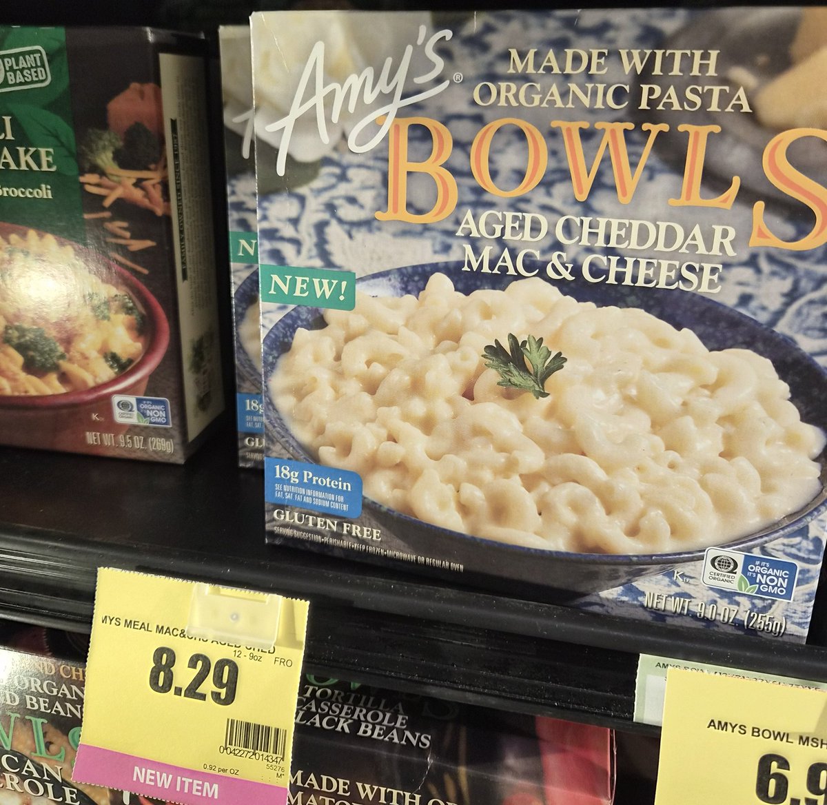 frijoletoast's tweet photo. i know i sound like a boomer but this frozen meal (for 1 btw) being almost $9 is insane to me https://t.co/7AsD9WXu7p