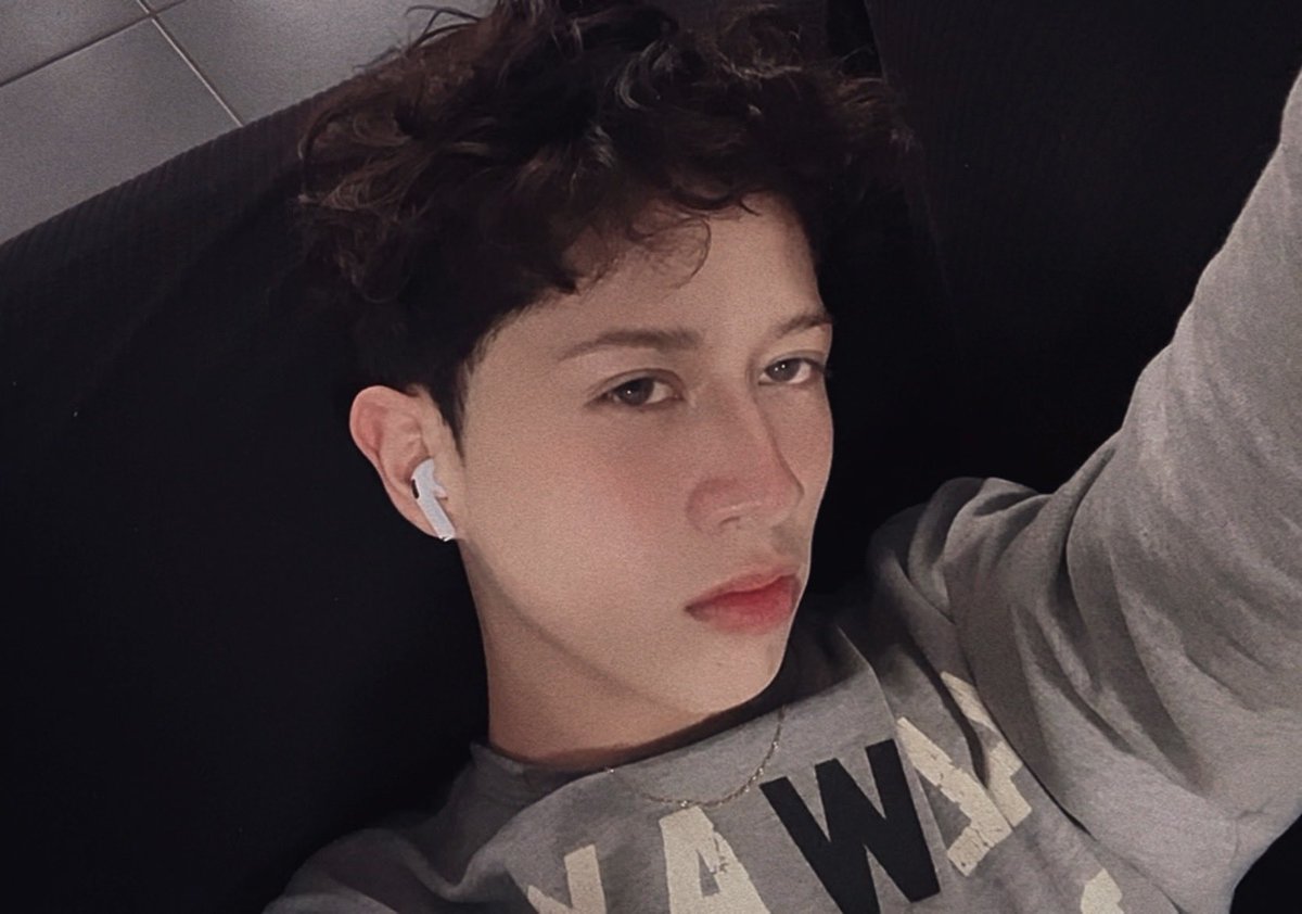 iam_ax1's tweet photo. My body / My face 
#Origin #gay #bottom https://t.co/ccKgoib2qh
