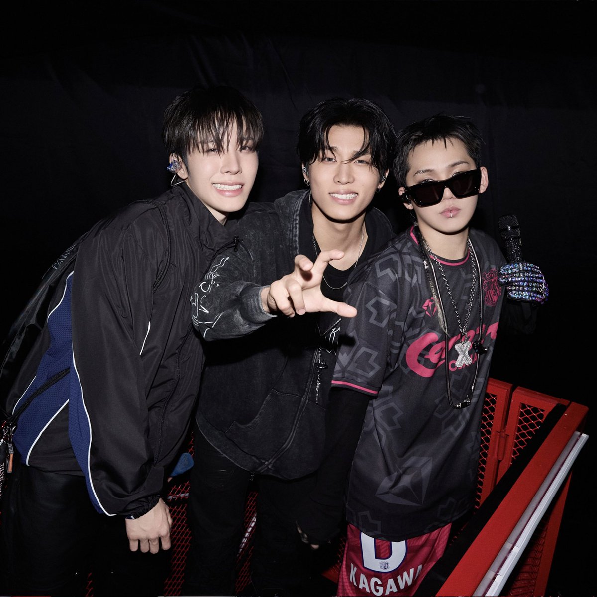 modu____'s tweet photo. 여자가 쓰러졌다 https://t.co/jHeJnue3pR