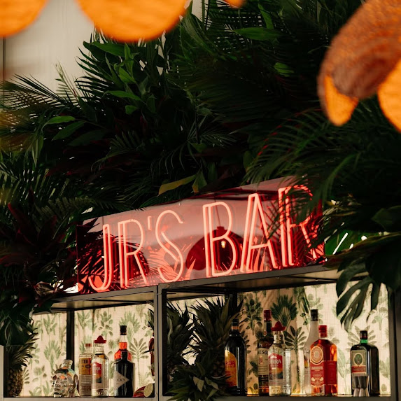 CustomNeon's tweet photo. When a special birthday party event deserves that extra glow 🔥⁠ ⁠ 

We love the use of a personalized LED neon sign and these stylish palm trees to make this 60th birthday weekend truly unforgettable 🌴⚡️⁠

#party #celebration #eventsign #birthday #neonsign https://t.co/60DT2TE8WN