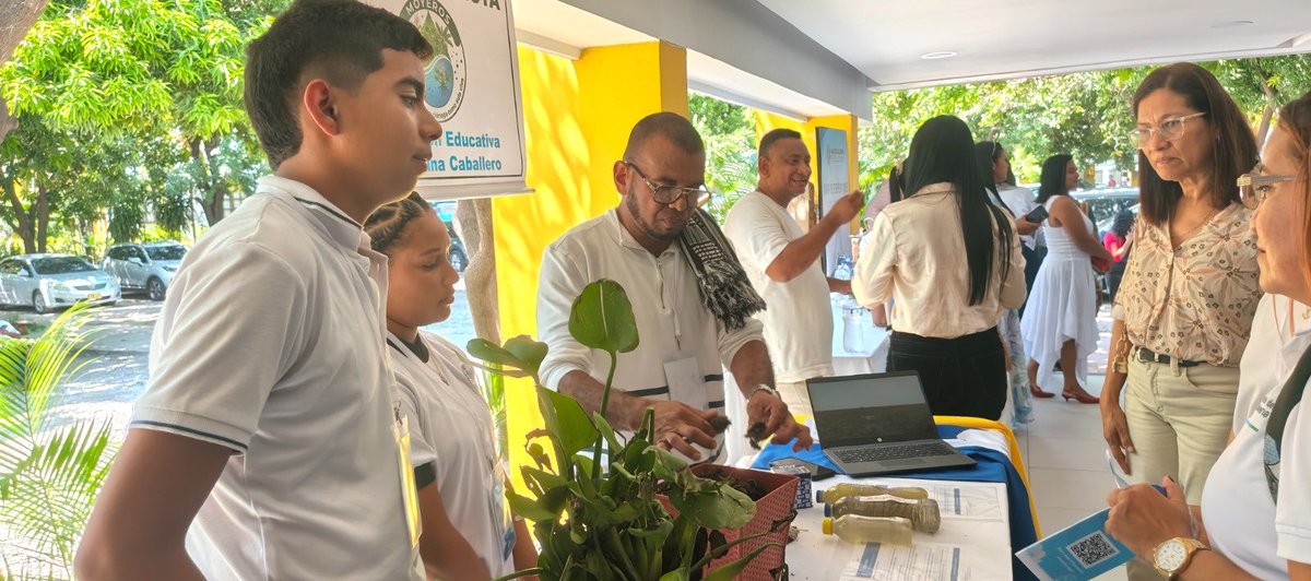 MagdalenaGober's tweet photo. Los estudiantes de la IED Luz Marina Caballero de Bellavista representarán al Magdalena en la siguiente fase de las Olimpiadas STEM+ Colombia 2026 con una propuesta que convierte la ciénaga en un aula viva para el aprendizaje y la innovación. https://t.co/dDpswuQThH