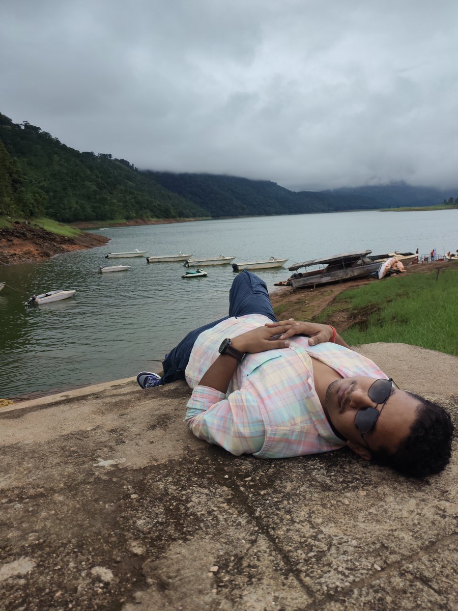 Rithikdb5's tweet photo. Mesmerizing Meghalaya 🌊 https://t.co/zkPeal9r6Z