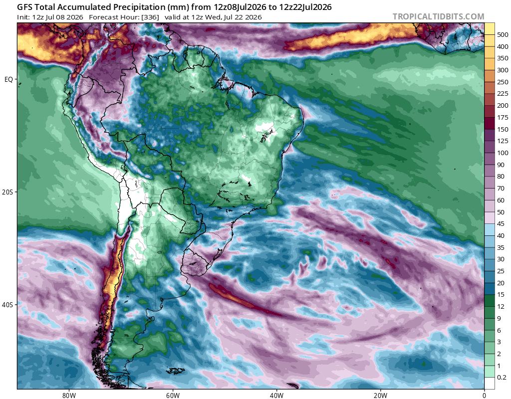 EdoWeatherman's tweet photo. Proyección en seguimiento. Actualización de miércoles.

Se mantiene proyección de posibles lluvias importantes en el norte chico y la zona central la próxima semana. Los dos modelos más importantes ven un escenario de lluvias abundantes, con fuerte viento y es posible que esto se extienda de 3 a 5 días. 

La influencia de El Niño ya es un hecho y lo hemos visto en la situación que ocurre en el sur de Chile. Cada actualización va consolidando el patrón lluvioso de la próxima semana y esto se extendería hasta la región de Atacama e incluso puede alcanzar más al norte.

Ahora bien, la situación podría ser compleja ya que los modelos proyectan una serie de sistemas frontales que no darían tregua. Por ejemplo, en la región del Maule llovería desde el martes 14 al domingo 19, sin descartar que esto se extienda más días.

Respecto a montos que pueden caer, la zona central podría acumular más de 100 mm en toda esta serie de eventos e incluso algunos modelos dan sobre esa cantidad. Algo similar se proyecta para la región de Coquimbo. 

Todo esto aún puede variar y debemos seguir atentos cada actualización, pero para quienes solo aparecen para comentar de forma pesimista o tirar odiosidad, esta tendencia lluviosa con cada actualuzación se pone más agresiva y todos los factores se están alineando para que suceda.