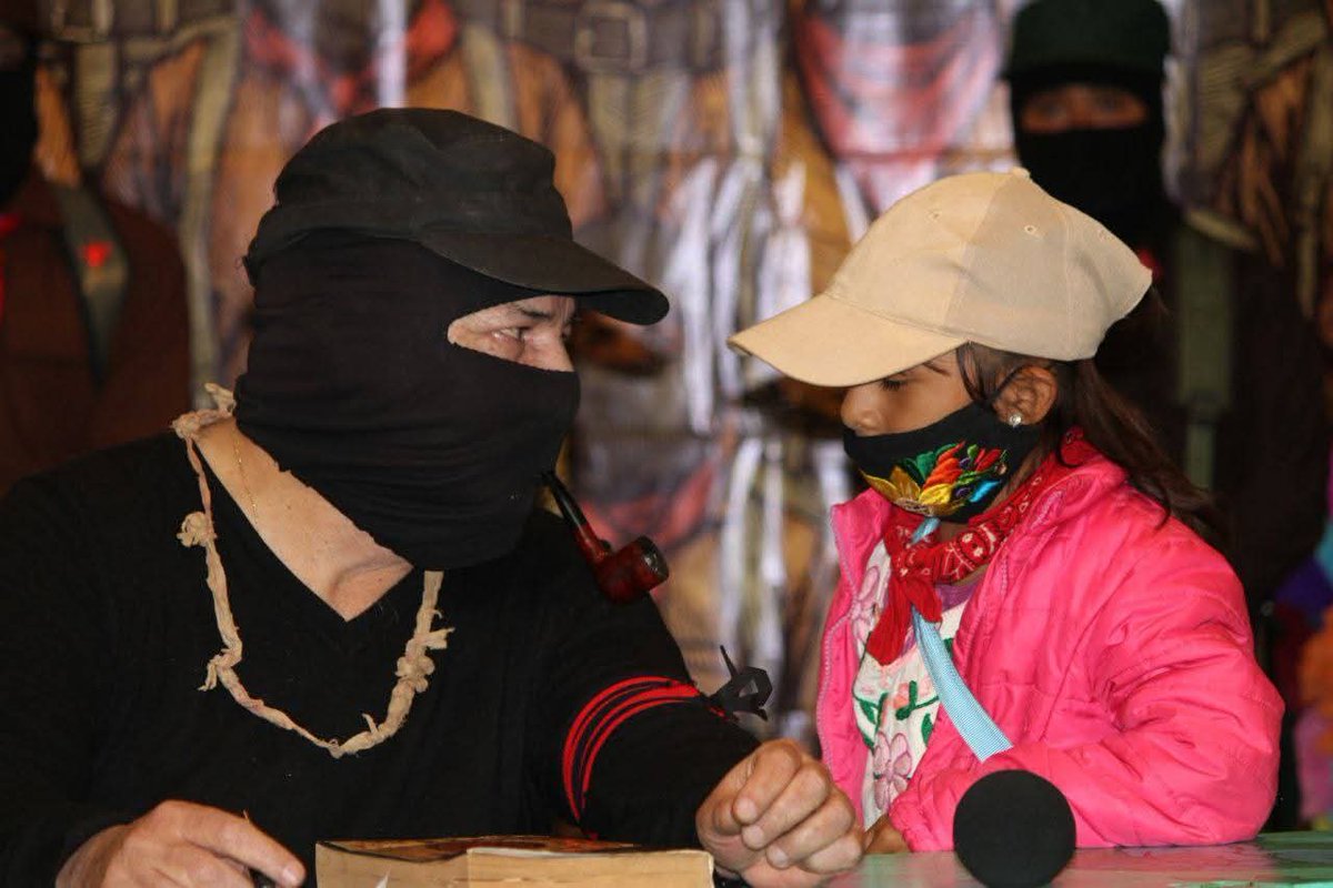 radiopozol's tweet photo. Semillero Cibernético de Arte y Gráfica Digital.

#Chiapas #México #EZLN 

"Porque hay personas así, que no se rinden, que no se venden, que no claudican... 
  Por eso les convocamos al
Semillero Cibernético de Arte y Gráfica Digital.
“Una realidad rebelde
https://t.co/cB3qvXpgj2 https://t.co/x7QKYHD16c
