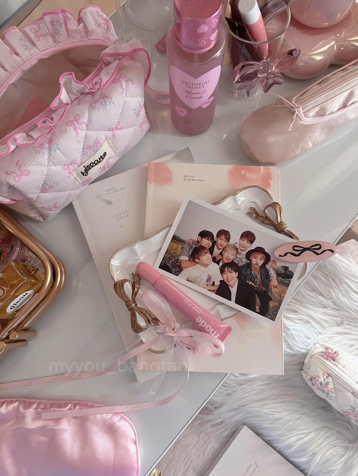 myeuonia's tweet photo. HAPPY ARMY DAY SWEETHEARTS!!!<33
⋅˚₊‧⊙⊝⊜⁷‧₊˚ ⋅ Do y'all have any plans for 9th of July? 𓍯𓂃⁷
#btstwt #stantwt https://t.co/lsR7TnW2Y8