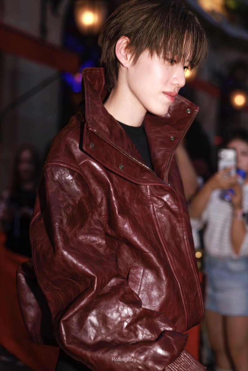 Rollingfoxy's tweet photo. 😭THE FACECARD😭

#Balenciaga55thCouturexPPKRIT
#ppkritt https://t.co/LXZVVlkpwP