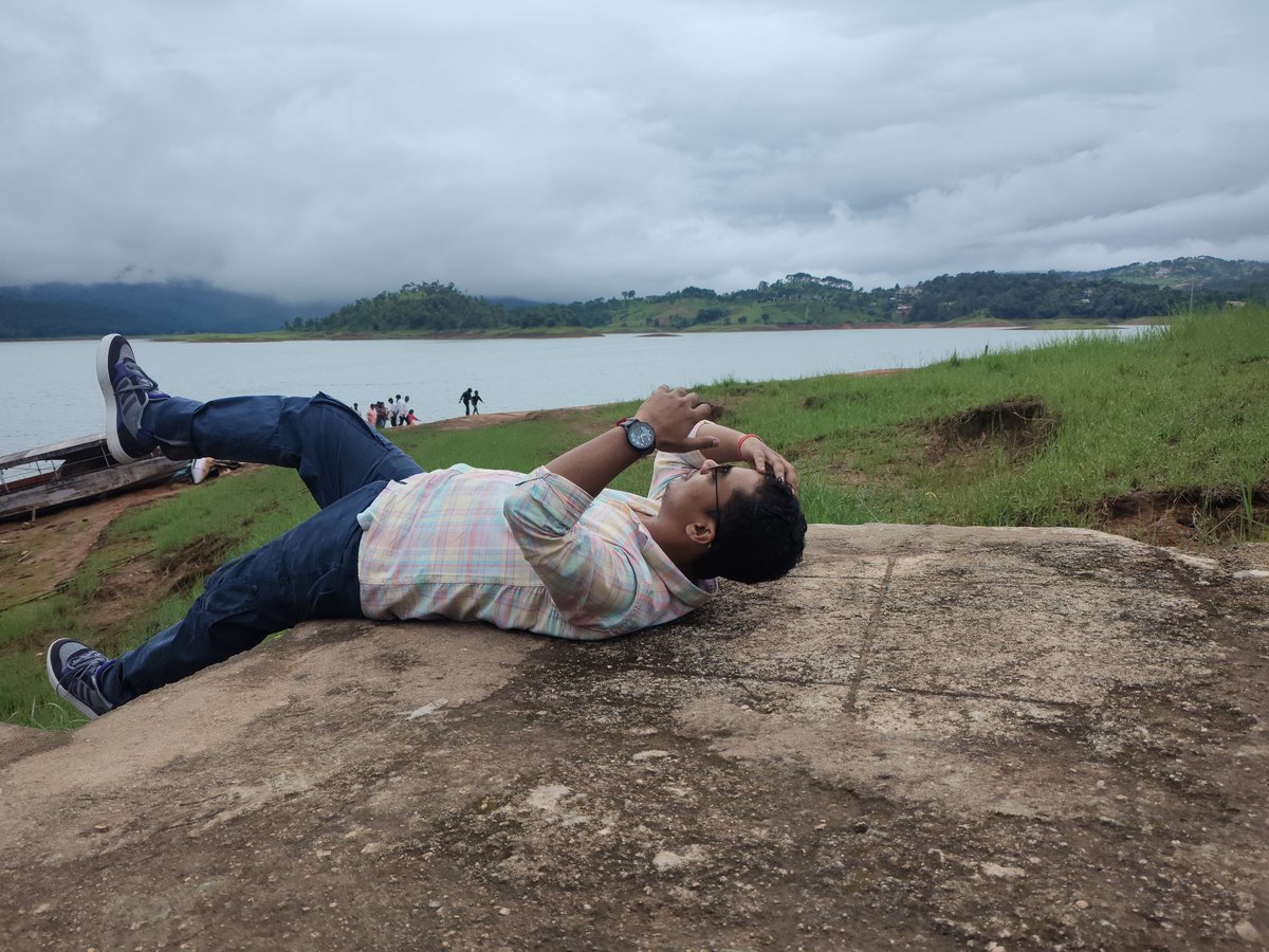 Rithikdb5's tweet photo. Mesmerizing Meghalaya 🌊 https://t.co/zkPeal9r6Z