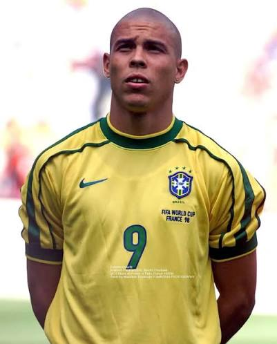 GOONER_DA_BEST's tweet photo. @90sfootball https://t.co/L6rkZ3uq4u