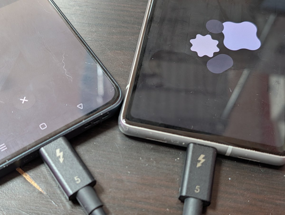 買ったばかりのReno11A(Android16)を二軍に下げて Pixel7a(Android17 