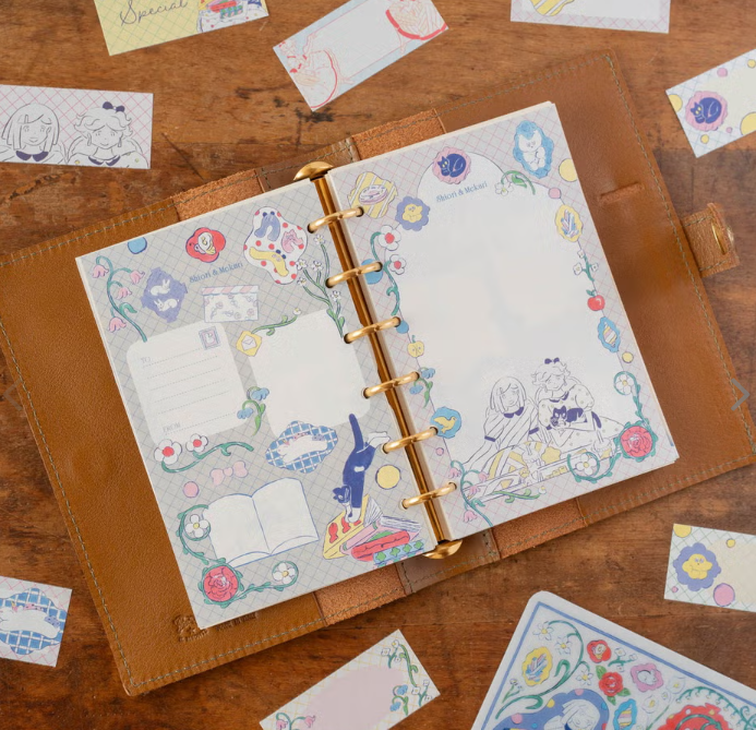 tcsliving's tweet photo. A pocket memo that feels like a tiny page from an illustrated diary. Perfect for planner inserts, daily notes, desk reminders, or slipping a soft message into a letter.
#pocketmemo #plannercommunity #japanesestationery #memoaddict #deskessentials #stationeryfinds https://t.co/HqlQXDQD2Z
