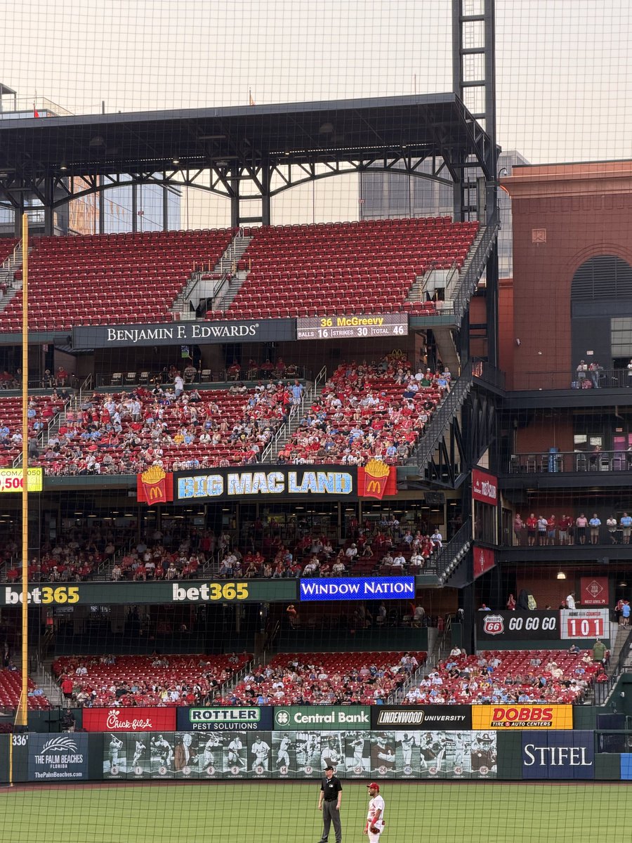 meganhamlin's tweet photo. @Cardinals it’s me again. 😵‍💫 looking for the pitch speed screen. It was here the last time I was here https://t.co/DTkj1OWDnH