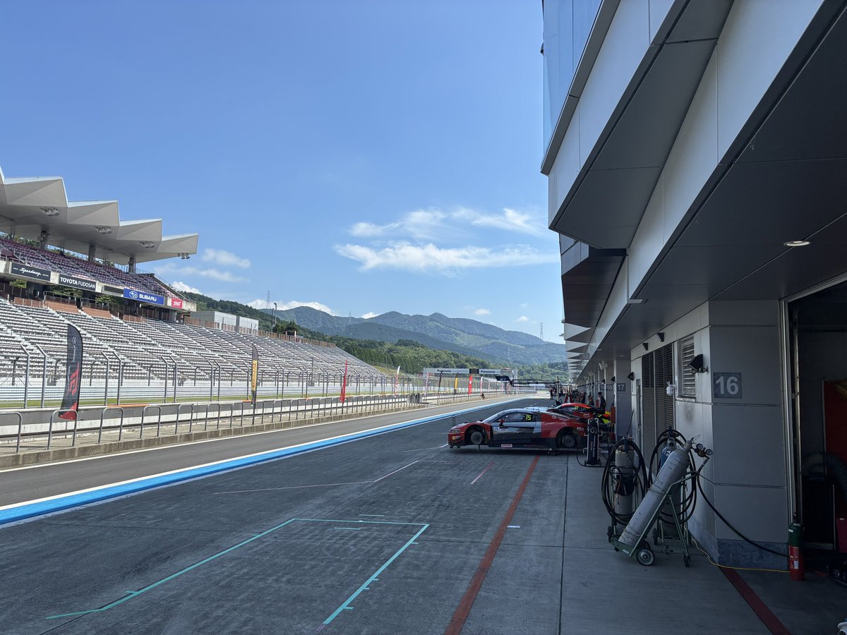 RyuSpeed_0311's tweet photo. DAY2
set up day https://t.co/6YOBE1QtzD