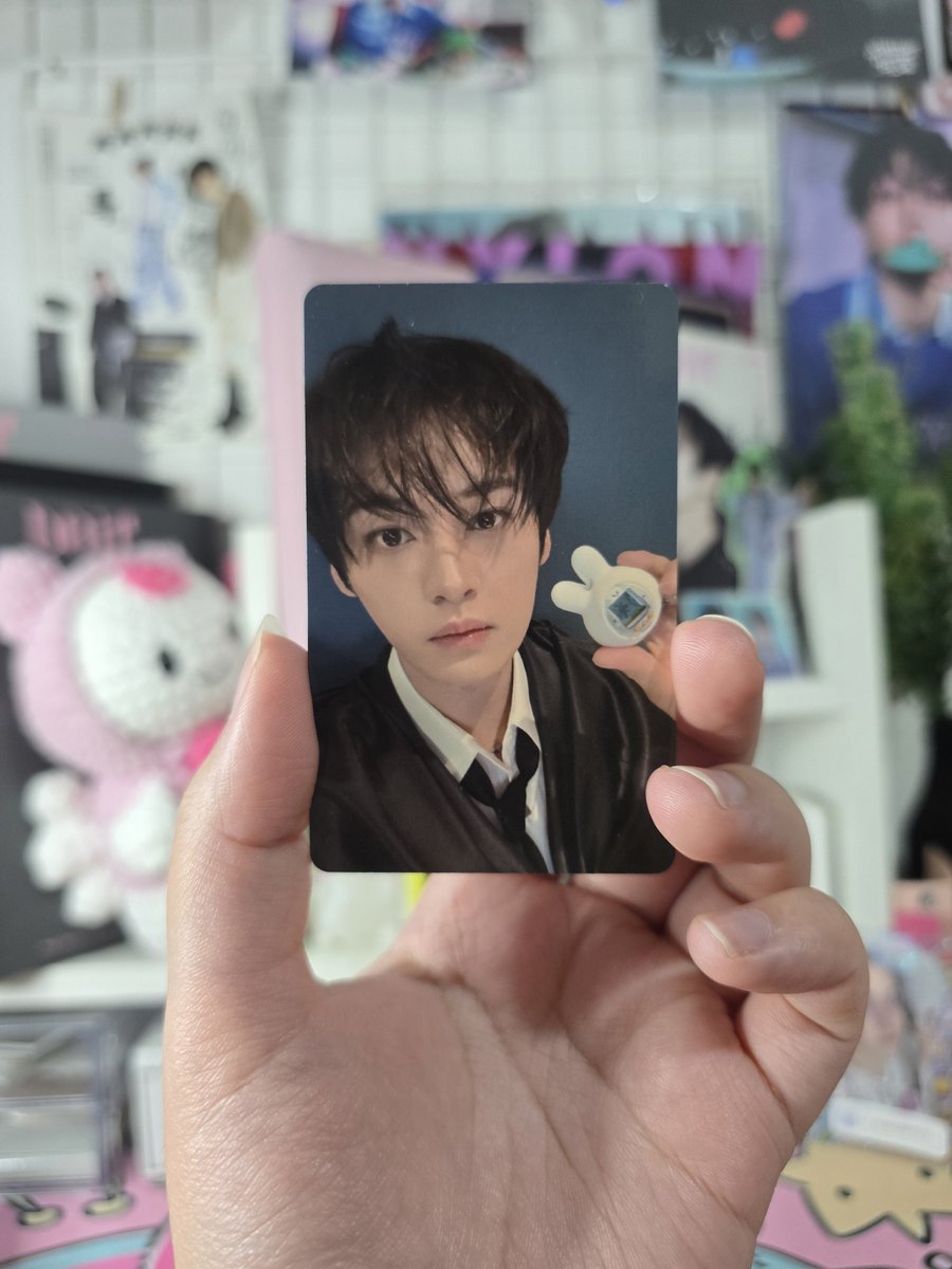 misocaptor's tweet photo. ﹡ 💬 'feedback positivo para @isaleclerc_ !

Não é a primeira vez que compro com a Isa, e mais uma vez ela fez um ótimo trabalho. O photocard vem super bem embalado e com brindes, fora a boa comunicação através da comu. Recomendo de olhos fechados! https://t.co/B3KRyvWvGg
