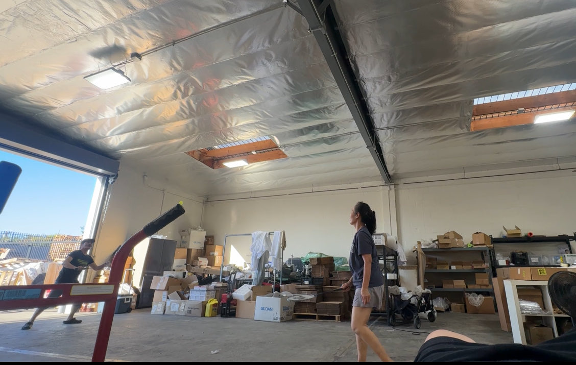 im4ndy_'s tweet photo. @MINHxDYNASTY yep been trying to lead this at work/family business

today i played badminton at the warehouse with my parents https://t.co/48XzuukC82