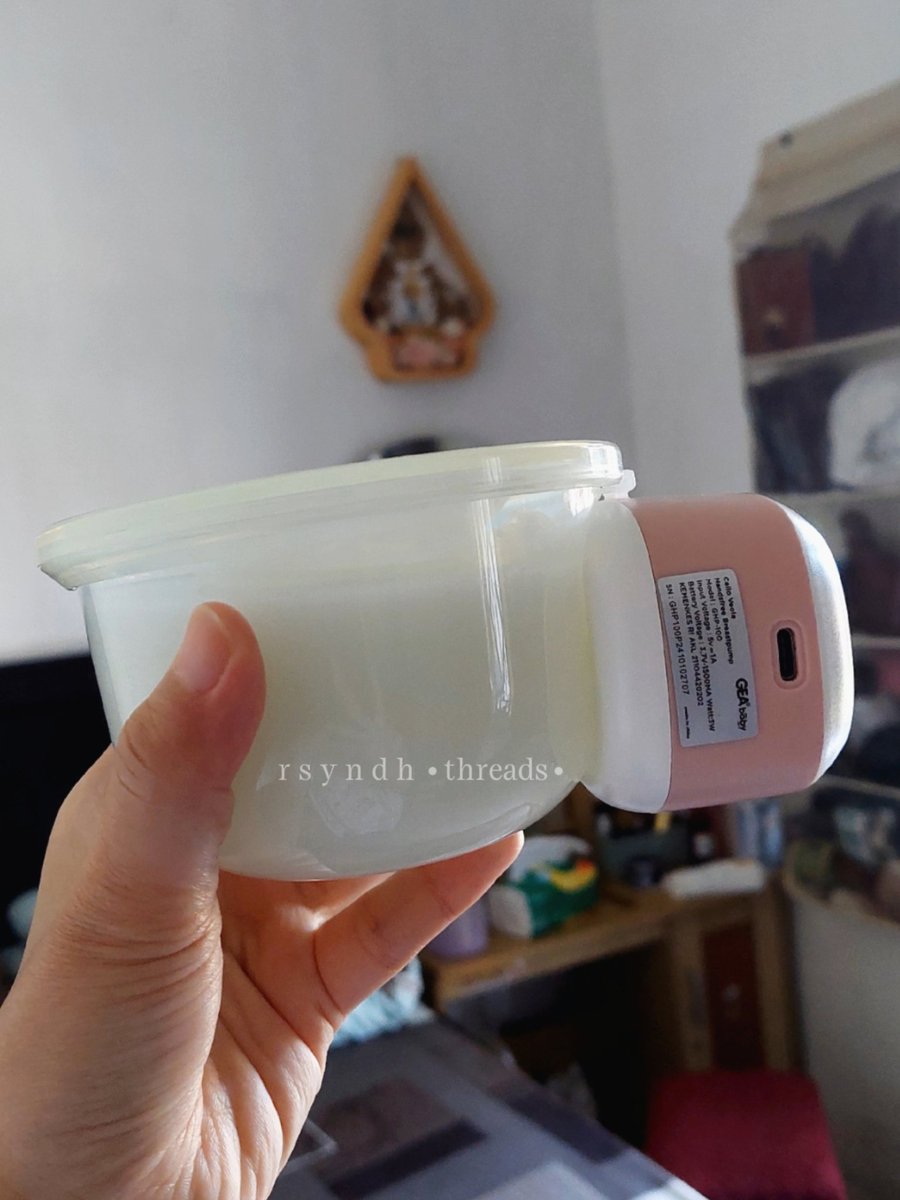 rosyndh98's tweet photo. JANGAN ASAL PUMPING KALAU BELUM NEMU KUNCINYA🤏💯
pumping bukan cuma asal nempel. tapi juga harus aware sama sparepart yg kita pakai &amp; HARUS RUTIN GANTI supaya supply asi tetap terjaga. https://t.co/qFhYcDDDqA