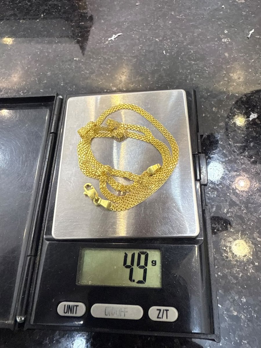 SisiArinGold's tweet photo. Gold morning everyone 💫💫

18karat solid gold carpet design neck chain available 🤩💫

Frame 1- 684,500N

Frame 2- 777,000N

Frame 3- 906,500N

Please kindly RT , patronize and refer 🙏🏼 https://t.co/Rkxsm3VJMz