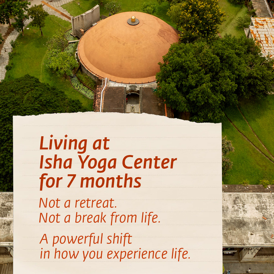 ishafoundation's tweet photo. Living for seven months at Isha Yoga Center is not a retreat from life. It is an opportunity to explore life at a deeper level.

Through daily sadhana, volunteering and time in powerfully consecrated spaces, Sadhanapada offers an intense and nurturing ambience for inner growth.

Register Now: https://t.co/nnMFX4ujJ2