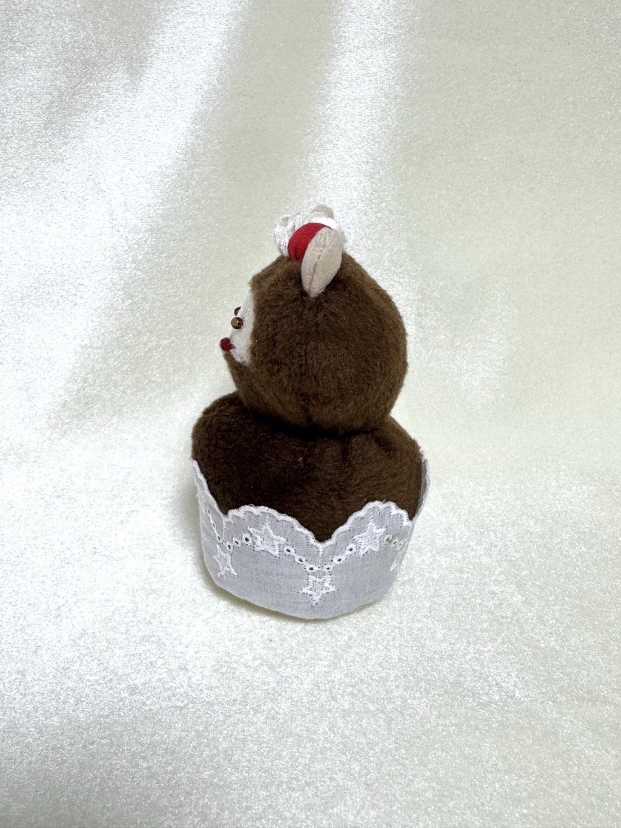 wa_y333's tweet photo. 自立するたぬきケーキのぬいぐるみをつくりました🧁🪡 https://t.co/7CmBzQ6frk
