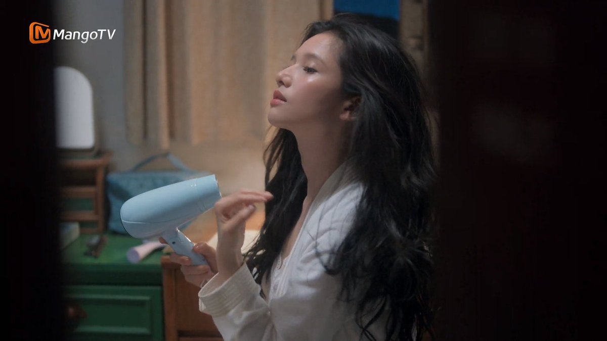 alldazzlingjoy's tweet photo. Perfect scene, I want to get it tattooed on me 😵‍💫 seriously, if you're not watching #loveforyou, at the very least watch episode 11 and witness this yourself, you deserve it 😭 https://t.co/OnZaZXMqbF