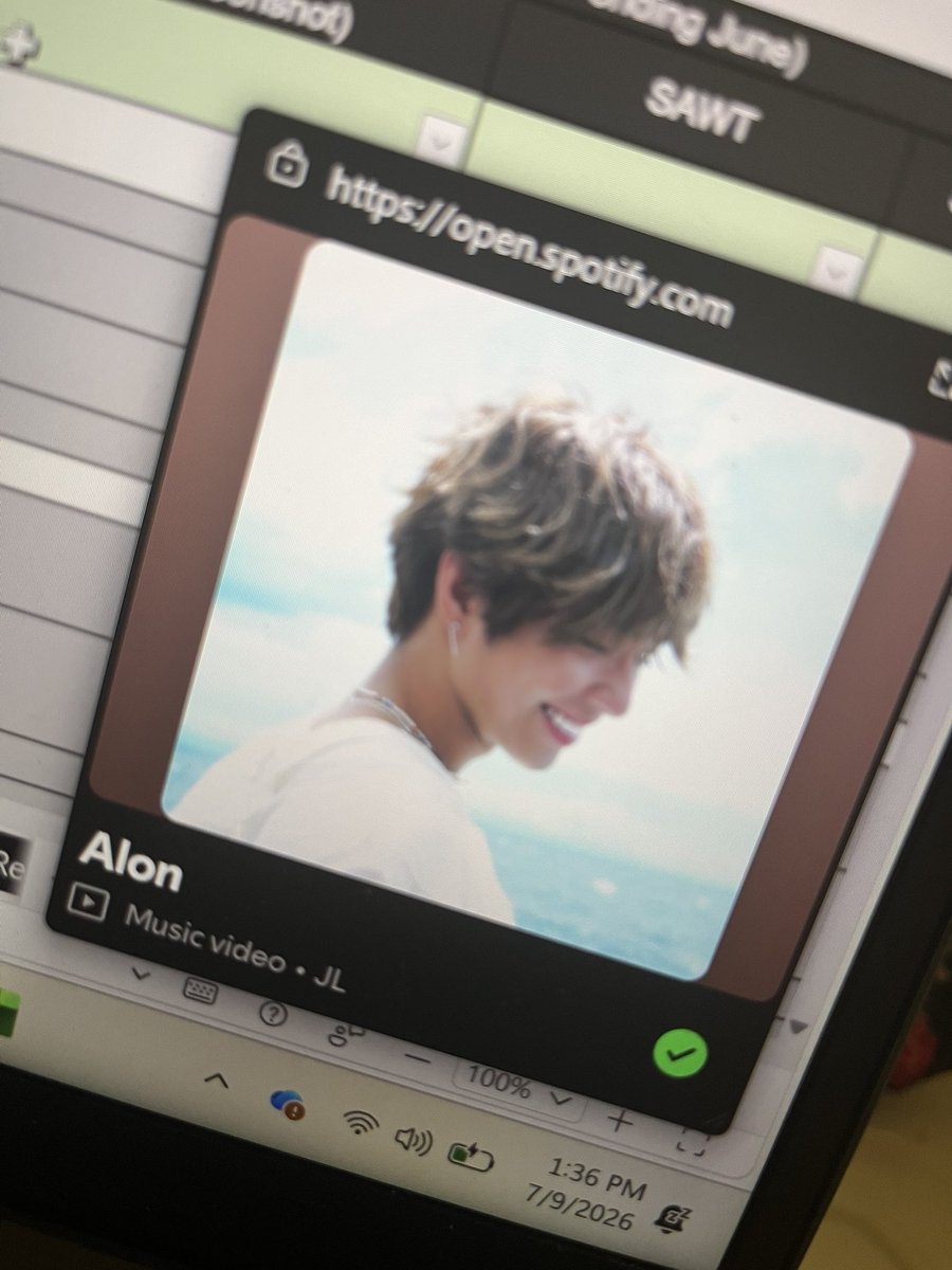 GelaforJL's tweet photo. Another daily reminder to stream ALON!

https://t.co/mOUFNpXb8r

#JL #JLGaspar #JayLawrence #AHOF_JL https://t.co/WneNQy2sdi
