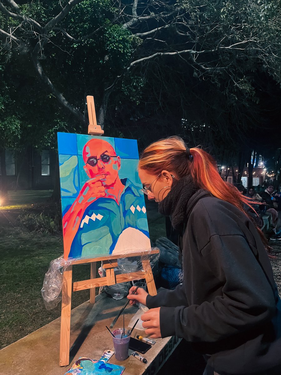morapetraglia's tweet photo. Pintando al indio en la UNQ https://t.co/JpVRS4pmqf