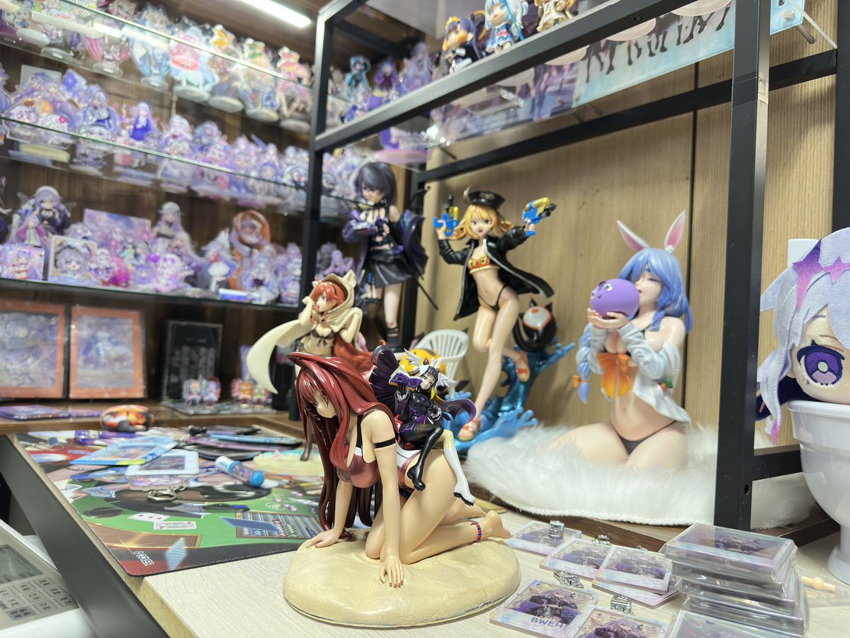 jinnit71806's tweet photo. I think it would be even better if there were a sitting Nerissa, just like in my second picture.

modeler:@remyJF76 

#BloodflameArt https://t.co/OsFYYCPXy2