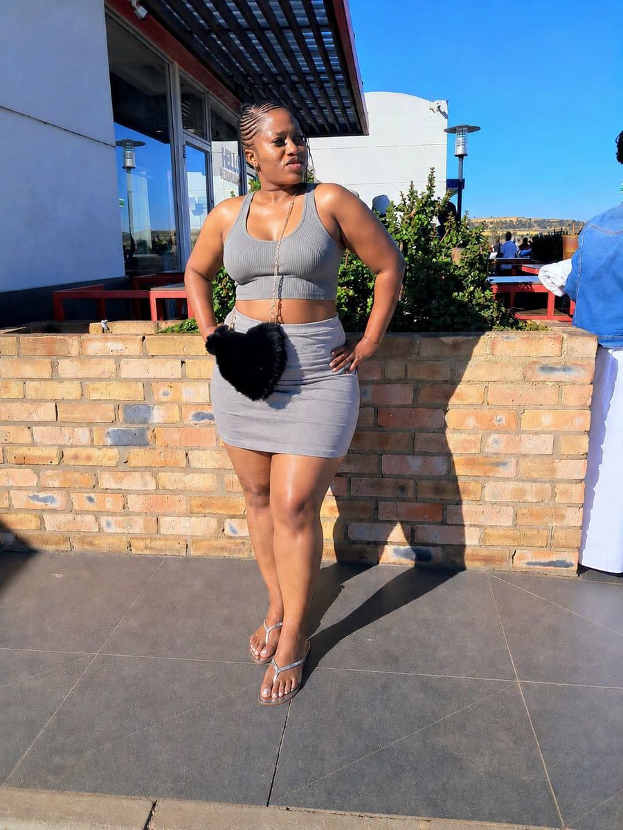 Phiwokuhle1429's tweet photo. Huh? https://t.co/7PXJS2S0wt