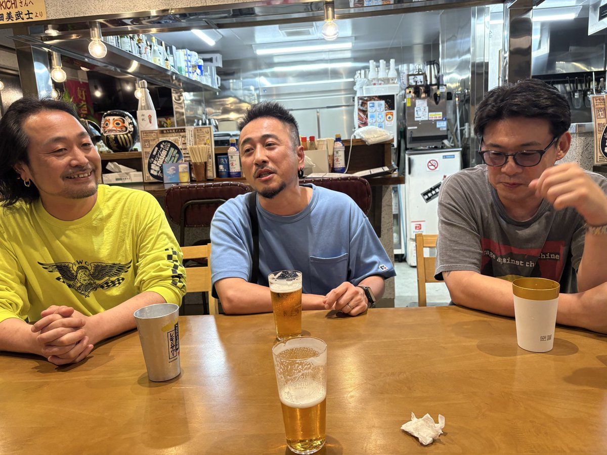 tomorrow_33's tweet photo. 先日はナシモンと炭吉再オープン祝いに南相馬市に🚗
ヒデさん復活おめでとうだね🥳
看板がガル憎さんリデザインのロゴで再オープン。
昔の仲間と楽しい夜、お話は二十代の話ばかり。
帰りは浪江で恒例のたきラーメン、双葉のなき実家前と駅前を通り288号線を登る。
良い1日でした🖐️ https://t.co/y6zr7PIIcV