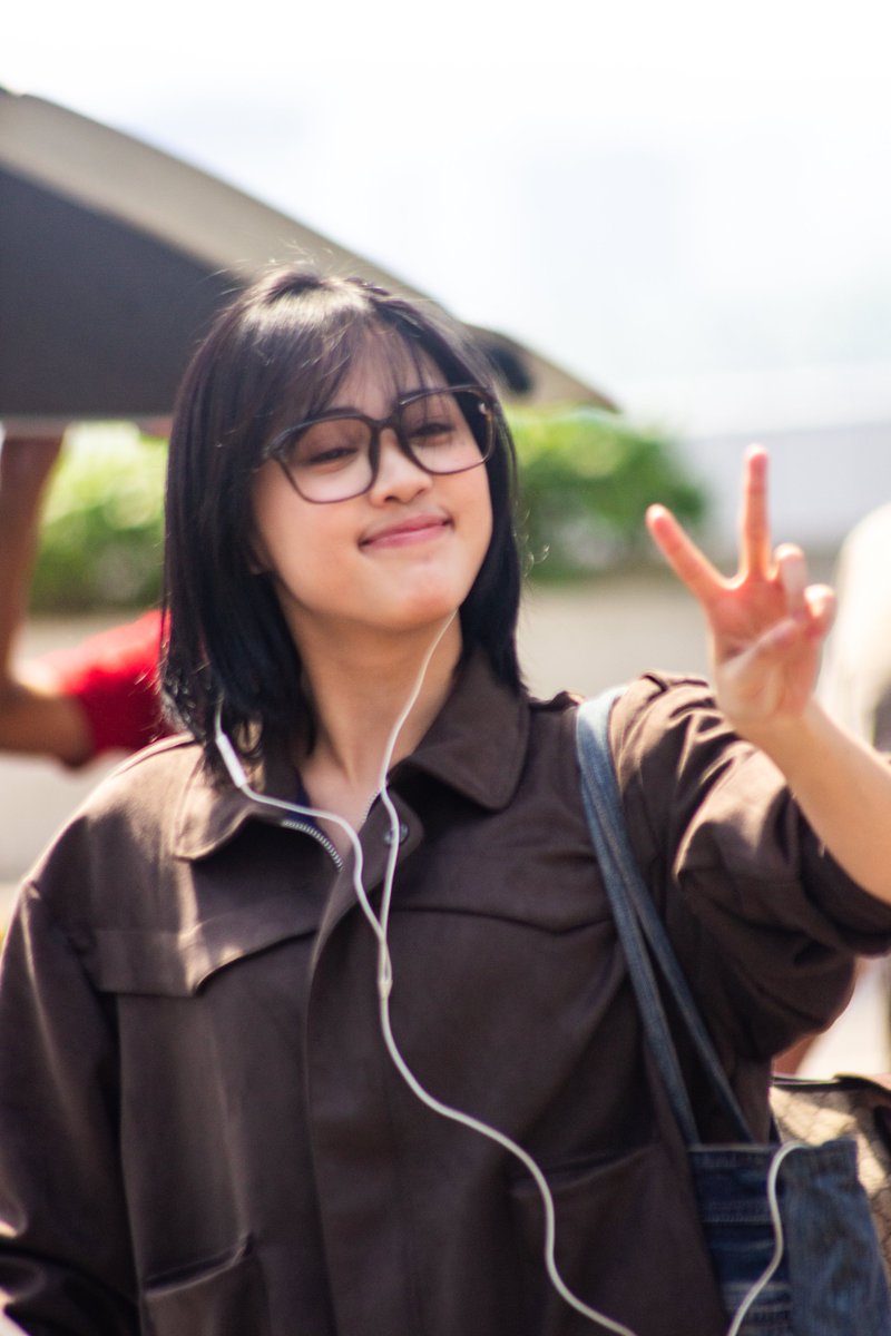 oshimerchie tweet picture