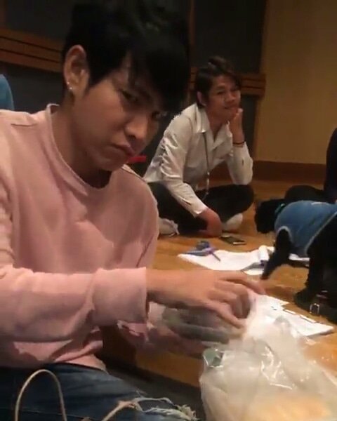 Phan_Pomchan's tweet photo. เก็บไว้เยอะ หาที่ระบายรูป 😂

#เป๊กผลิตโชค​ #Peckpalitchoke https://t.co/FtBgCA9mjE