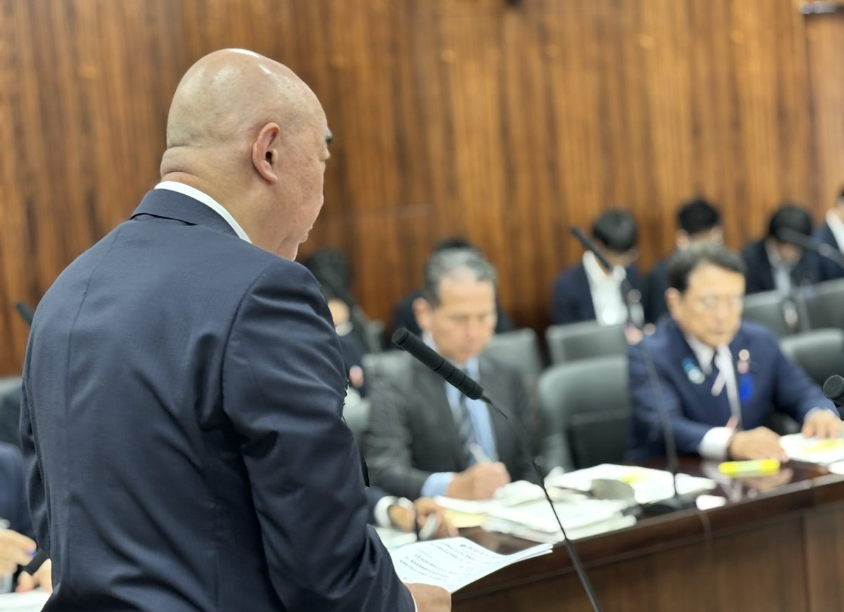kosakaeiji's tweet photo. 百田尚樹代表からの再エネ激増による不安定化、高負担化への異議申し立て、20分間の持ち時間で始まりました。 https://t.co/jera40Opae