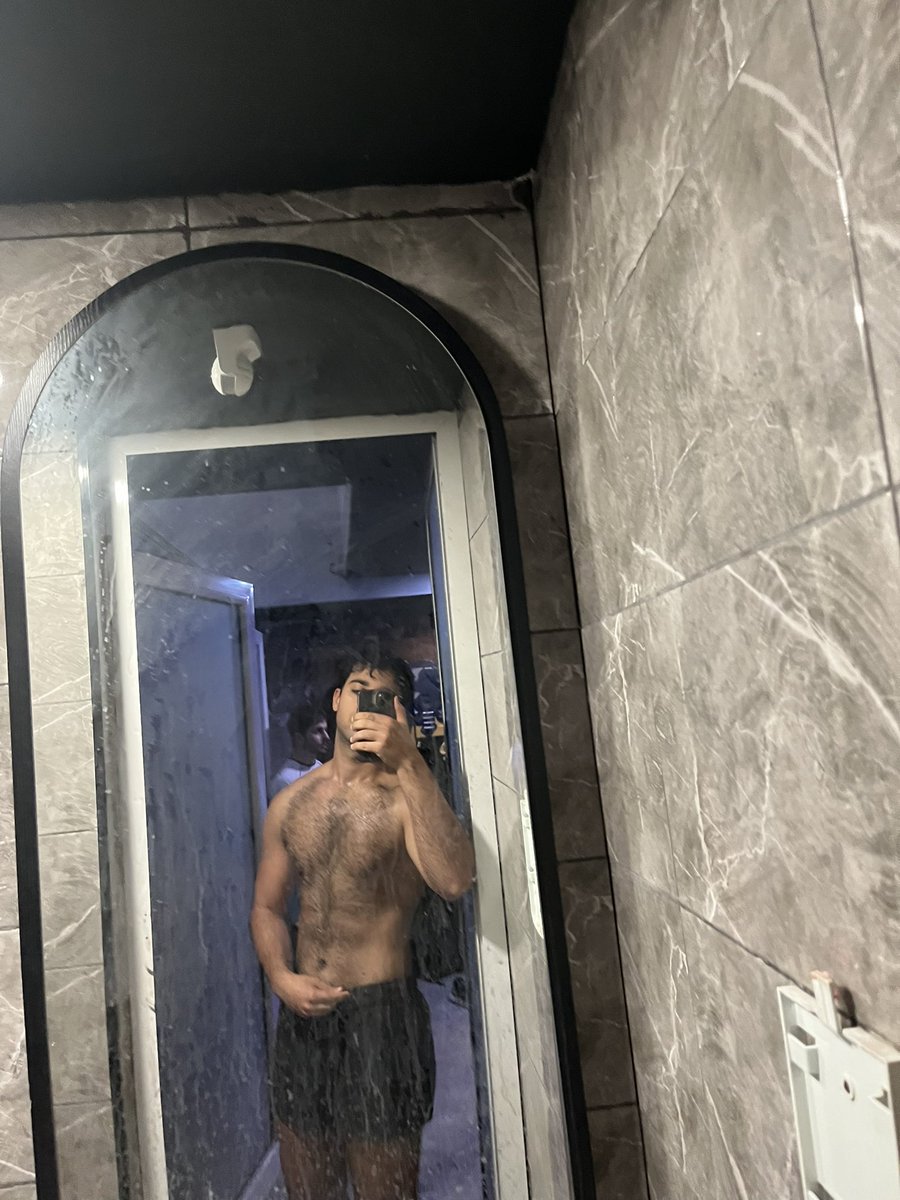 MounirGontara's tweet photo. Fresh 🫣😏😜

#PostWorkout
 #FreshAndClean
 #GymLife
 #AfterShower https://t.co/KUW0LEOQdS