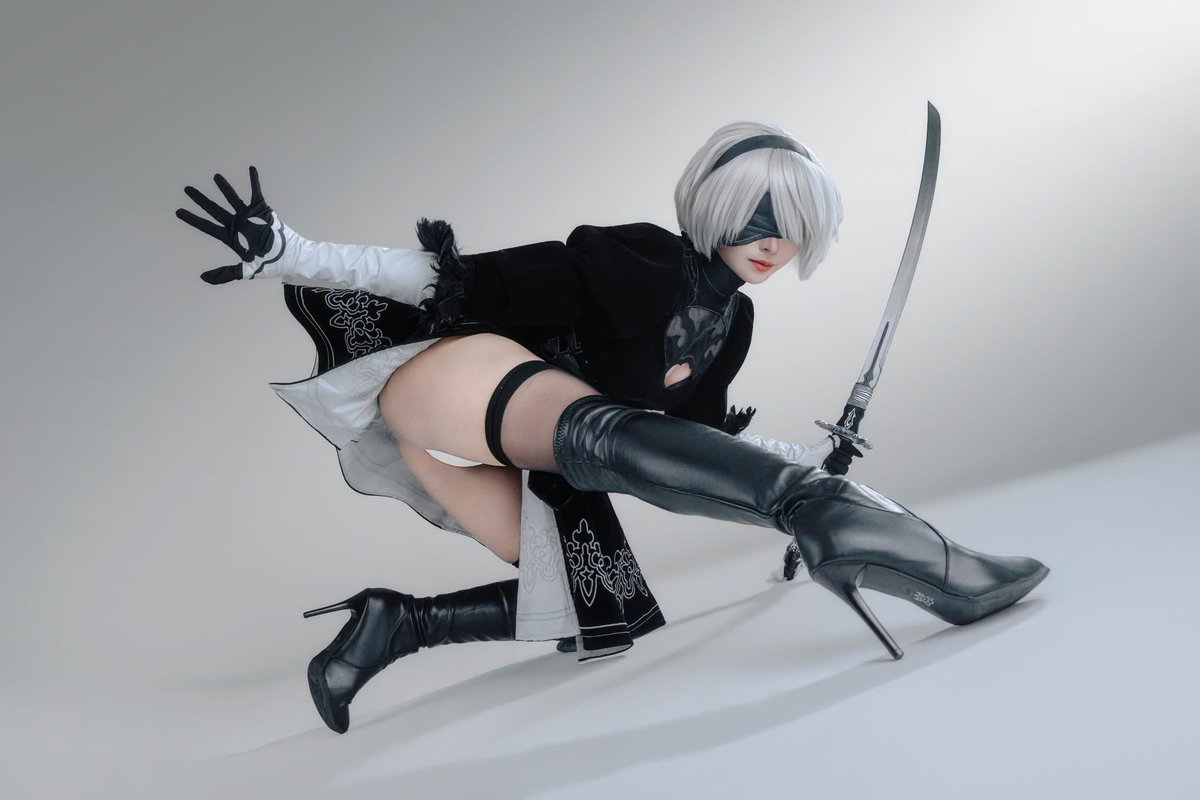 yuyuisforyu's tweet photo. Some final photos of my 2b shoot! (Yes I did 3 versions in 1 shoot day 🫠)

📸Eyestrain Photoworks https://t.co/FZ7irchg2w