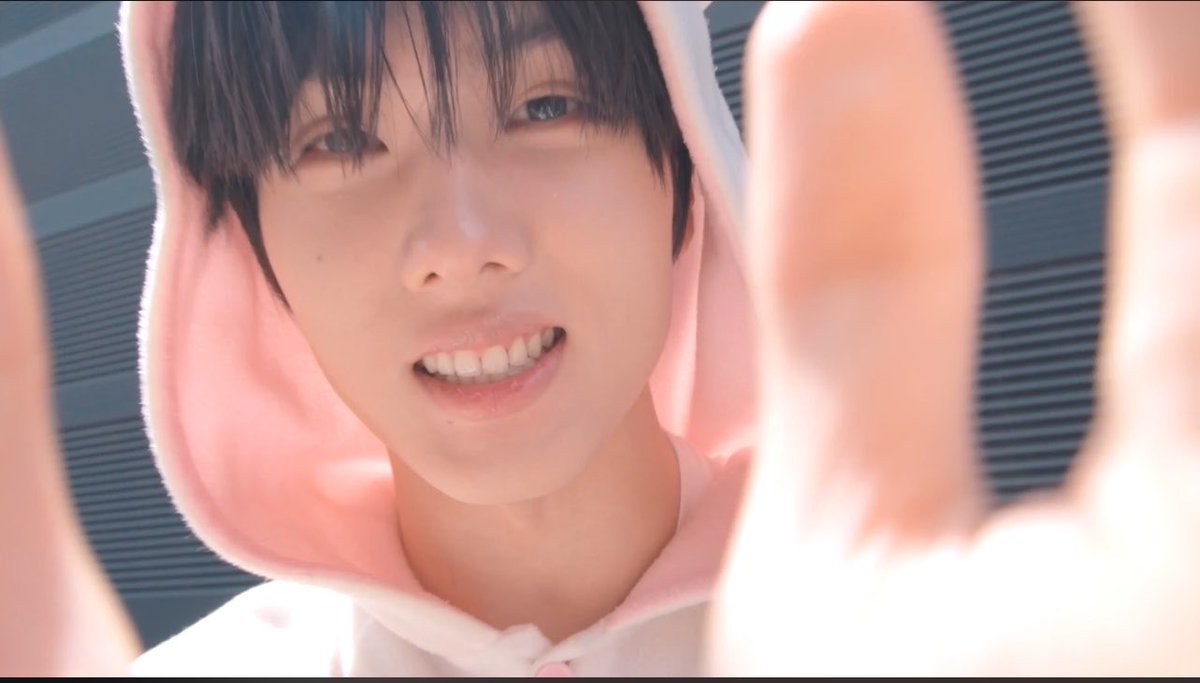 _DreammaerD_'s tweet photo. はい、チソンさん近すぎて助かる https://t.co/mB2yM6wiaR