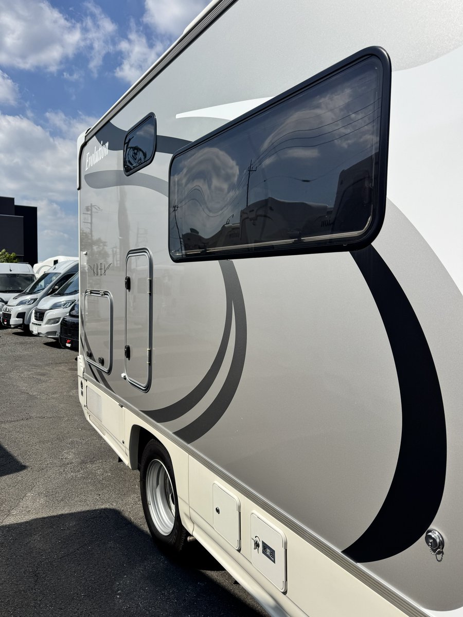 1173hiro's tweet photo. キャンピングカーを引き取りに来ました。アルミ板金綺麗に仕上がってます。 https://t.co/eMMjDS6TFg