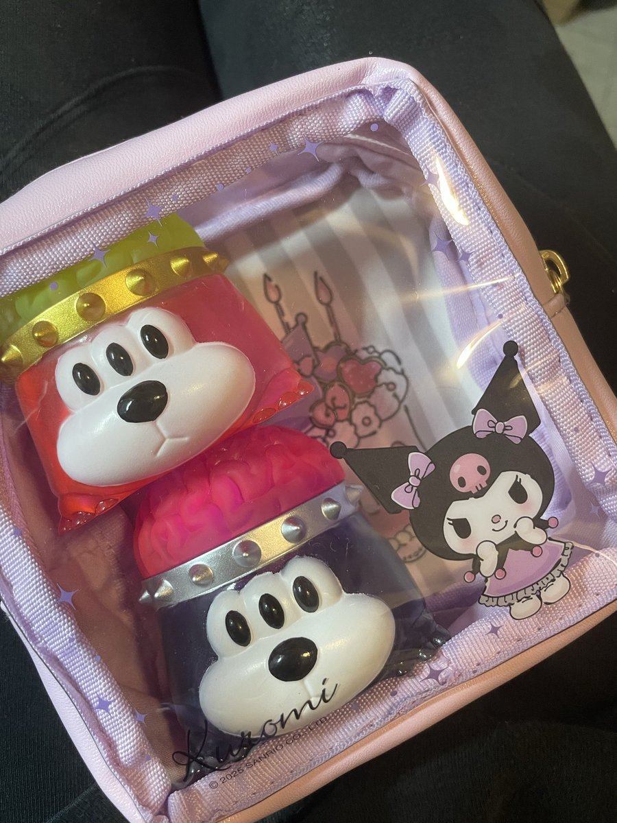 hmtn0601's tweet photo. 試しで塗ったノウタン達を
たつにゃんにもろたクロミケースに入れたら可愛すぎて悶えてる https://t.co/Al1V8BOPIu