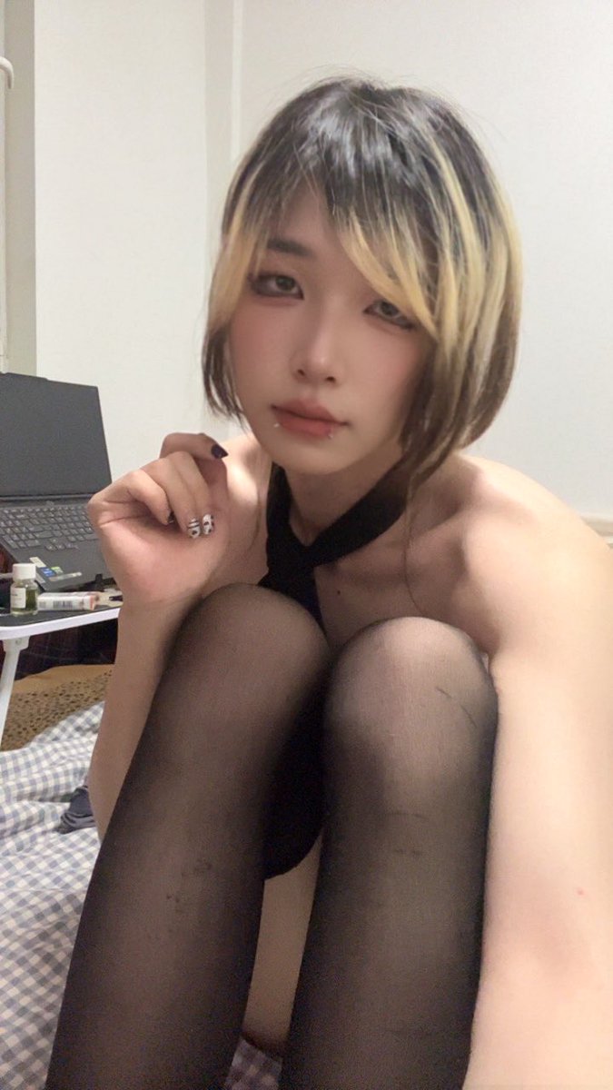 w560049939's tweet photo. 就这样萌萌的坐在这里
#男娘 https://t.co/4OpesR2UAA