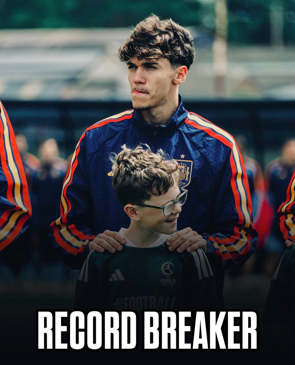 RisingStarXI's tweet photo. 🇪🇸👏 𝗧𝗛𝗜𝗔𝗚𝗢 𝗣𝗜𝗧𝗔𝗥𝗖𝗛 (𝟭𝟴) became the player with 𝗠𝗢𝗦𝗧 𝗔𝗦𝗦𝗜𝗦𝗧𝗦 𝗘𝗩𝗘𝗥 (𝟱) in a single edition of the U19 EURO. https://t.co/jkzNpwRH3H