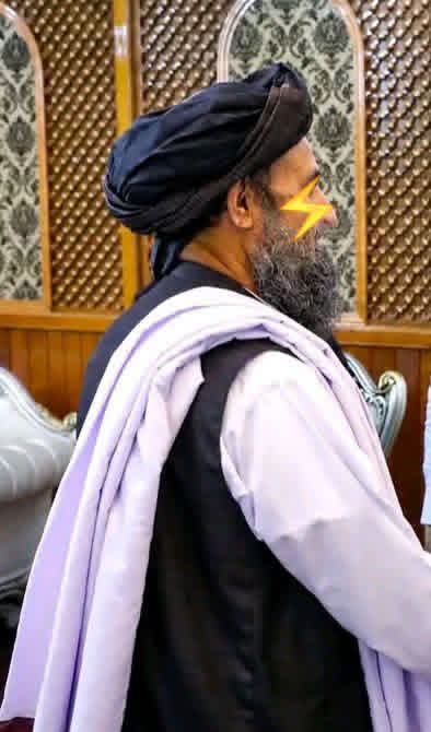 Qarar85's tweet photo. څو شیبې وروسته به محترم حاجي مـ  ــلا ورور آخنــد صاحب د جبــل السراج د سیمنټو د تــولید د دویمي ستري فابریکې د جوړېدو د عملي چارو د پیل پرانیسته وکړي. 🥰 https://t.co/Ym2lNbyQnc